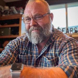 Meet your Posher, James